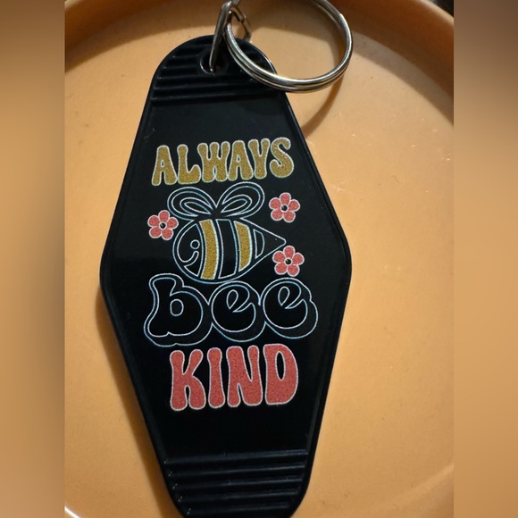 NWOT Keychain: Always Bee Kind - Picture 1 of 3